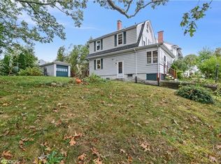 26 Western Promenade, Cranston, RI 02905