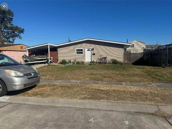 529 Diplomat St, Gretna, LA 70056