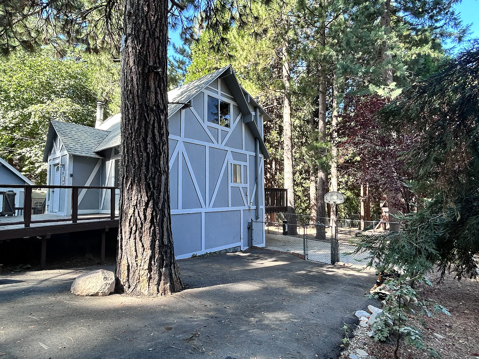3 bed, 1245 sqft, $2,400 — Photo 2