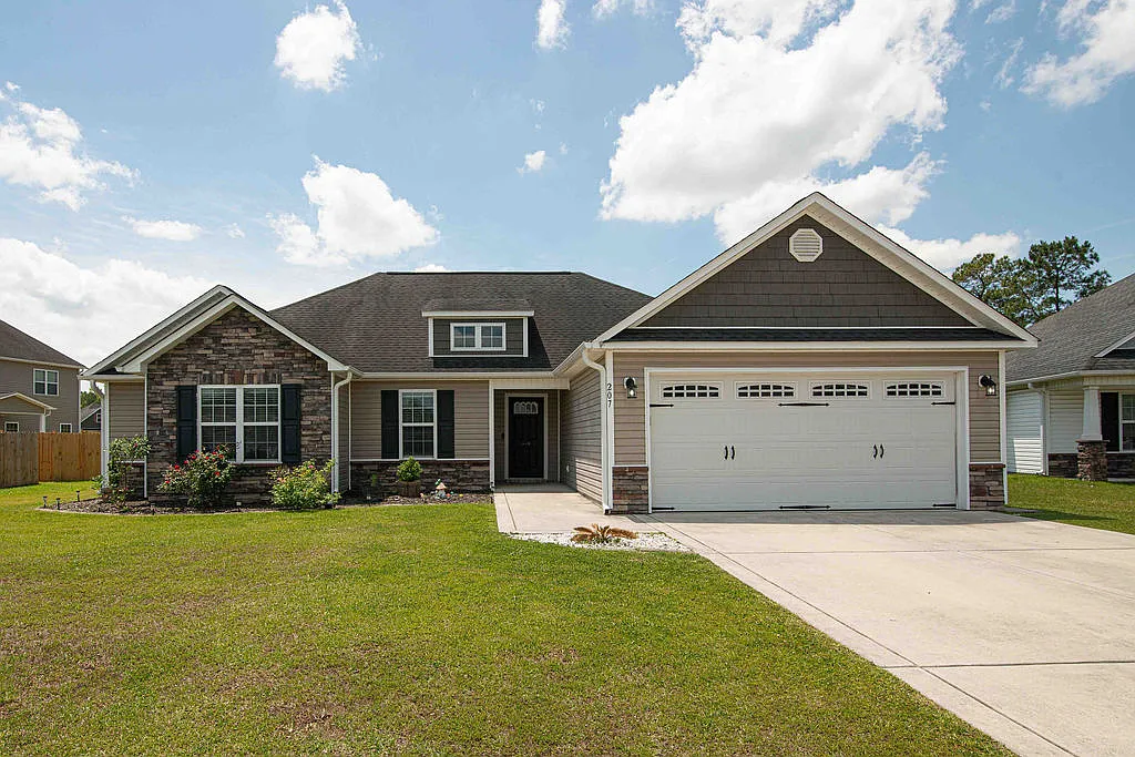 Building Photo - 207 Imperial Ln