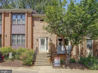 5041 Cliffhaven Dr, Annandale, VA 22003