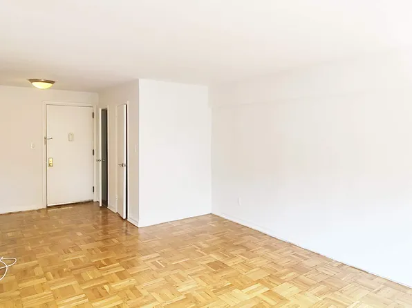 9602 Fourth Avenue image 3 of 9