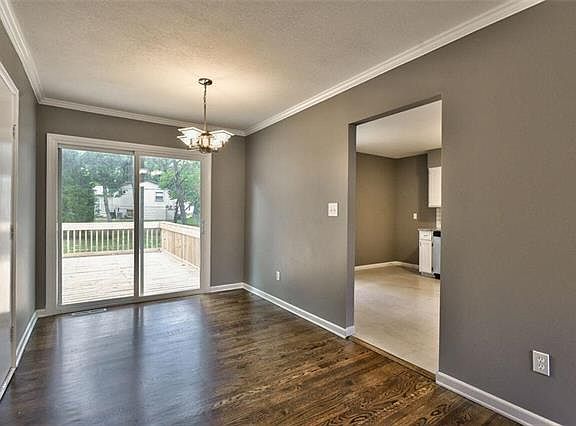 4th image of 9915 England Dr