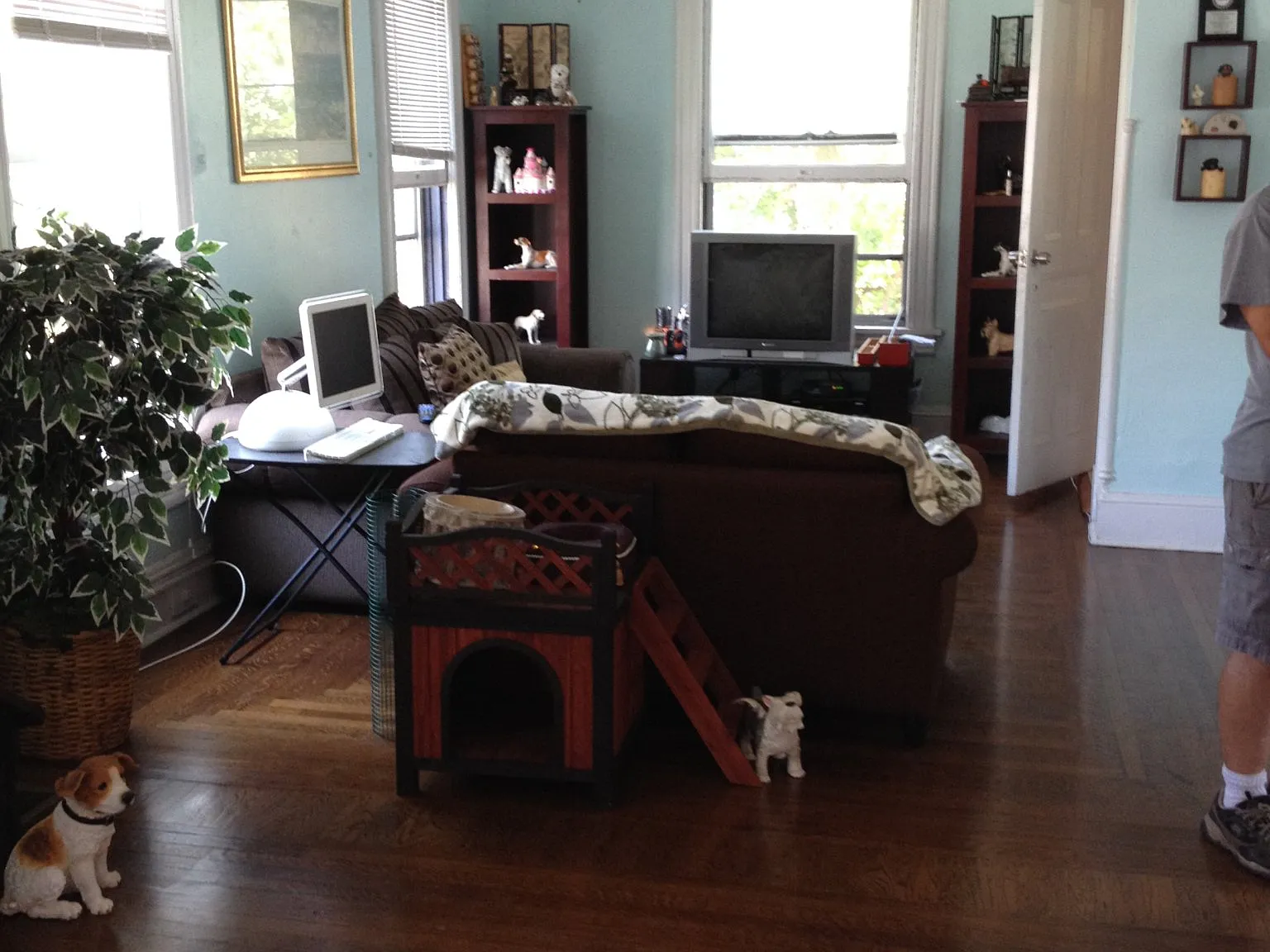 2 bed, 750 sqft, $2,300 — Photo 4