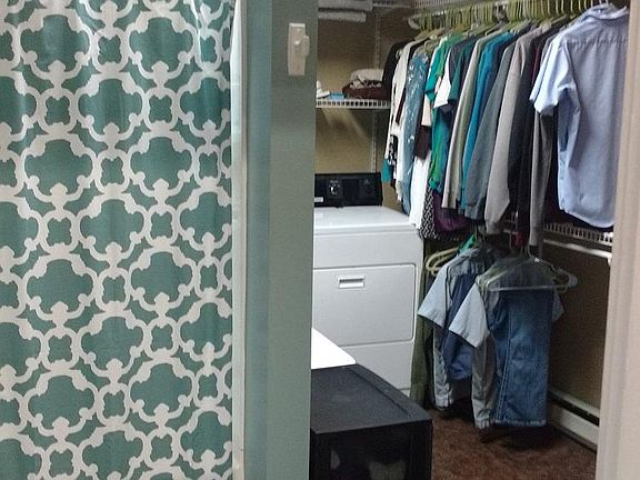 Bathroom/ Storage