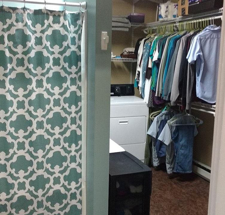 Bathroom/ Storage