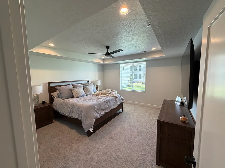 1014 W Netleaf St #B — Photo 13