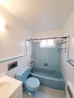 Rented by Astoria Realty | media 21