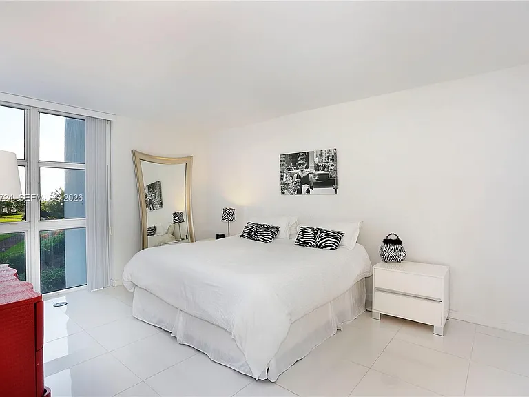 10275 Collins Ave #335 — Photo 9