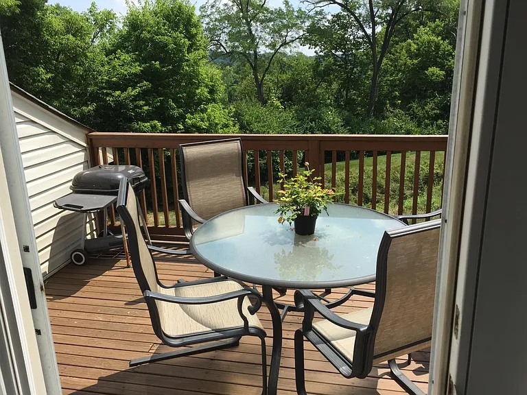 2546 Cleinview Ave — Photo 10