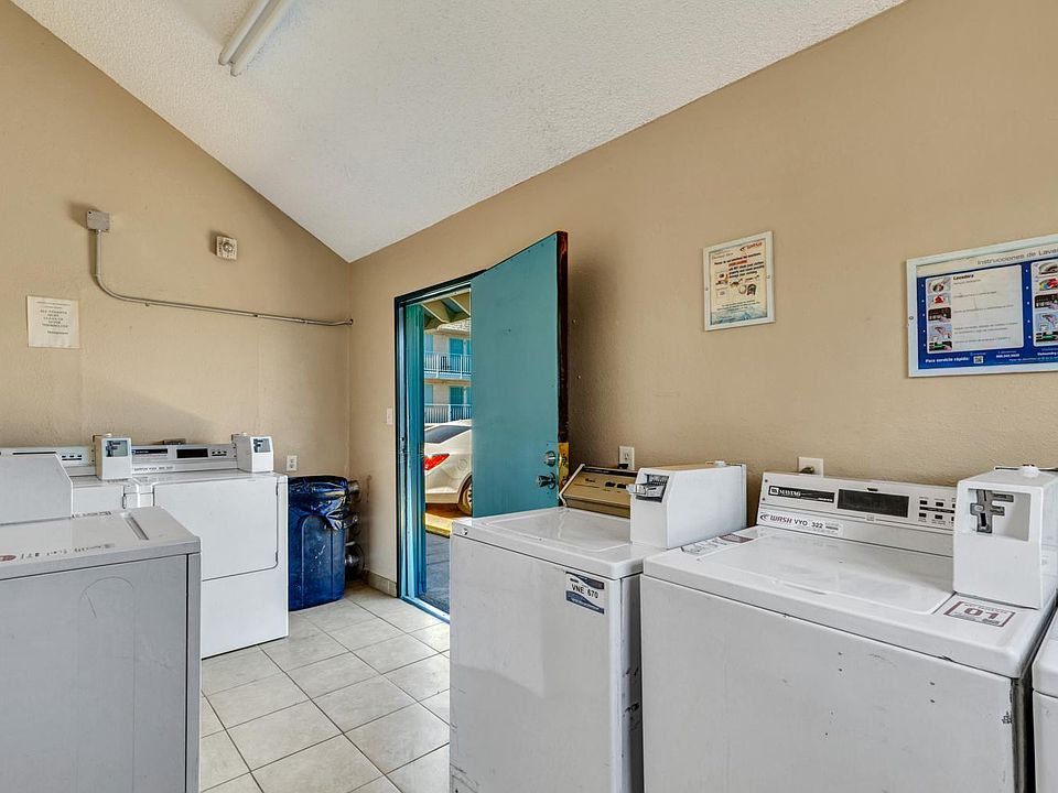 1st image of 2540 Fremont St #103