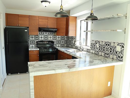 4th image of 52 Benjamin Pl #1