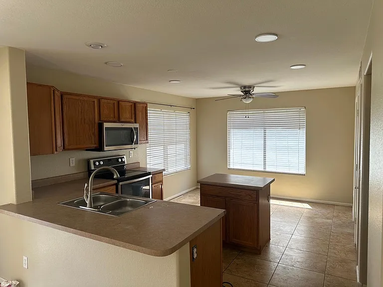 8503 S 49th Ln — Photo 13