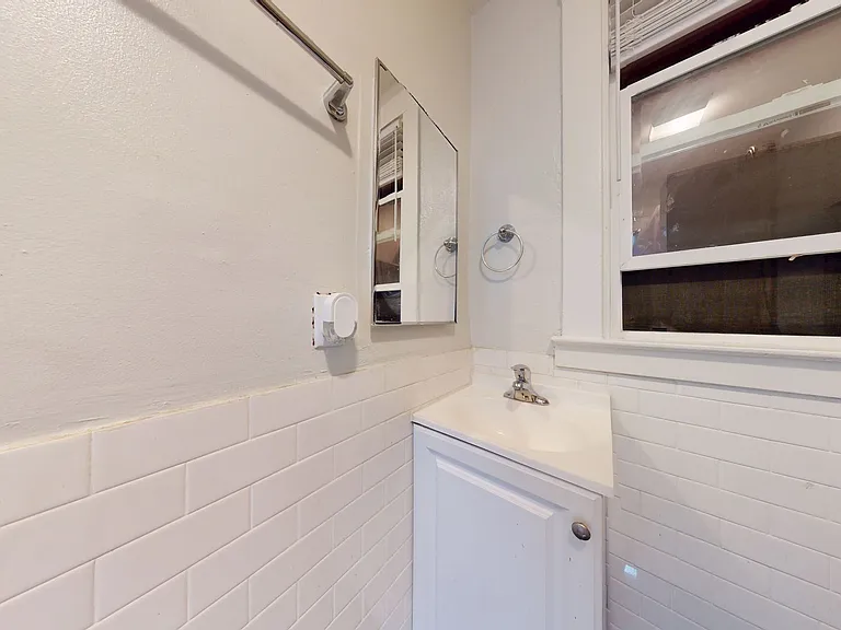 509 Sycamore St — Photo 29