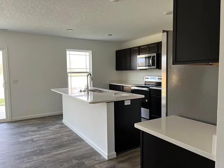 4250 Bradley Ct — Photo 2