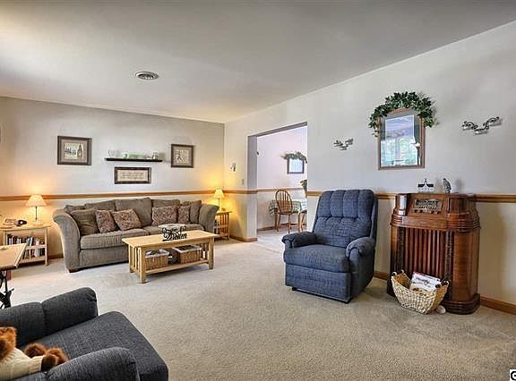 4th image of 37 Southmont Dr