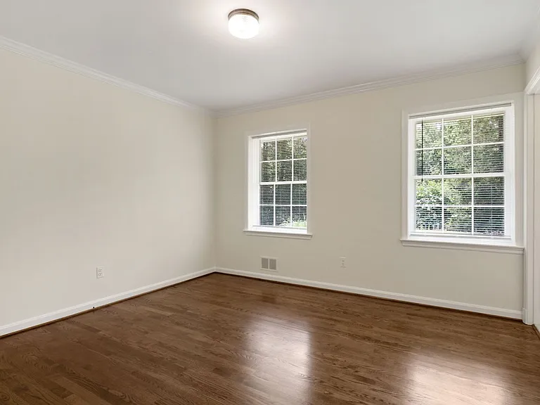 11009 Cripplegate Rd — Photo 19