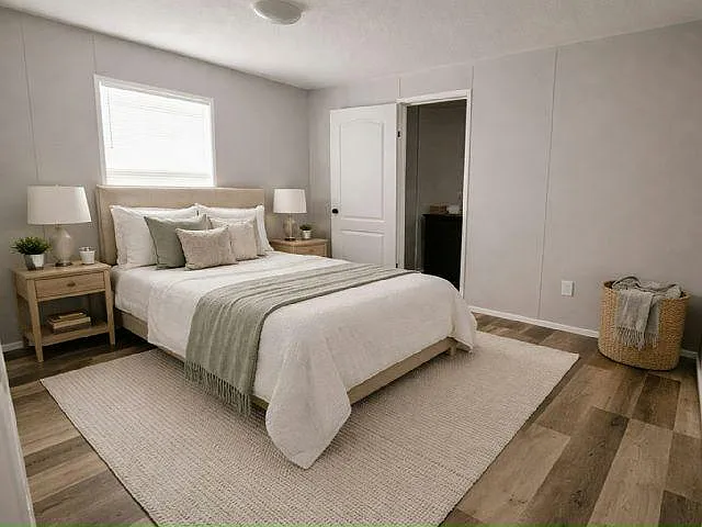 3 bed, 2.0 bath, 1056 sqft, $1,970 — Photo 4