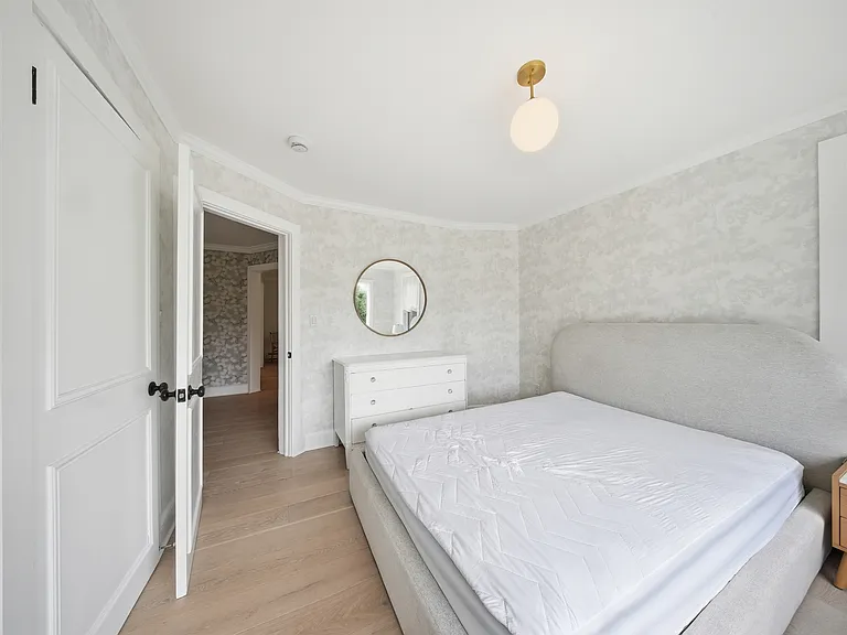 34 Main St #4 — Photo 3
