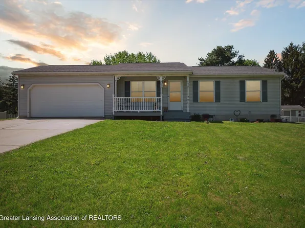 207 N Donegal St, Eaton Rapids, MI 48827