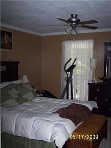 3rd image of 2840 Thrush Dr