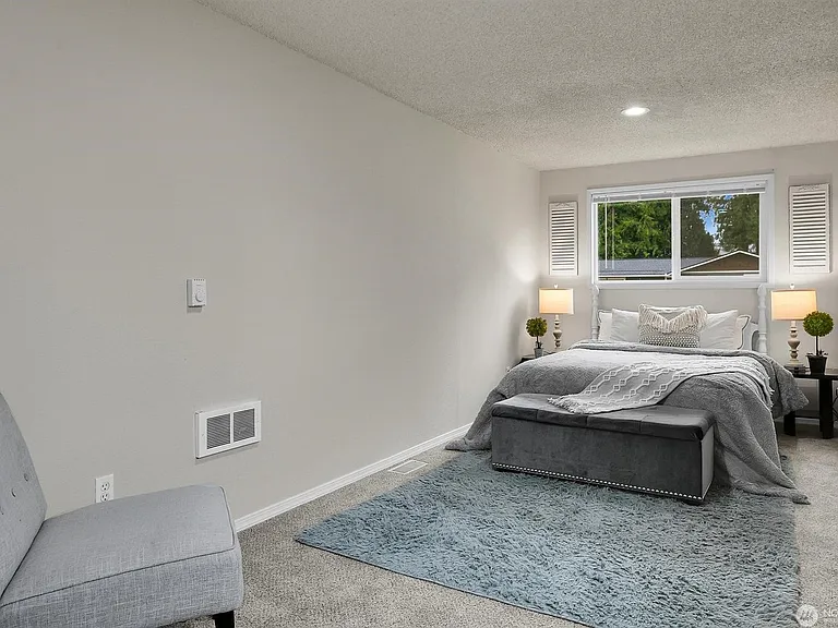 8901 Emerson Pl — Photo 11