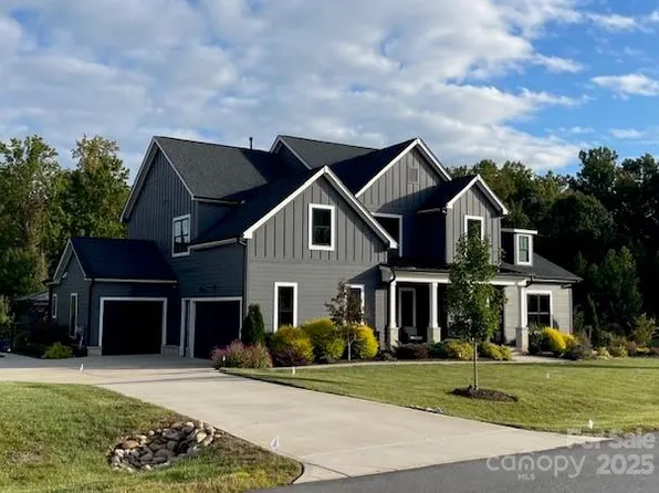 11014 Mountain Willow Trl, Huntersville, NC 28078