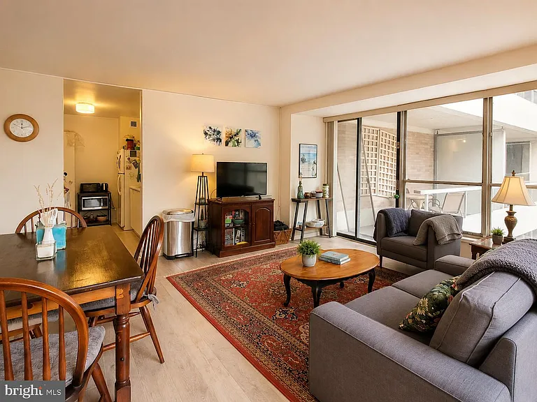 224 W Rittenhouse Sq #30-401 — Photo 3