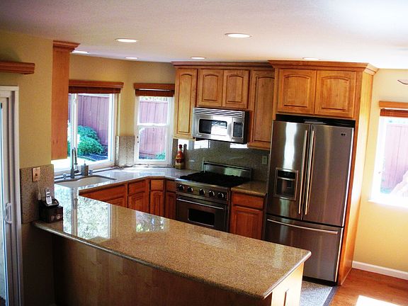 100% Remodled Kitchen