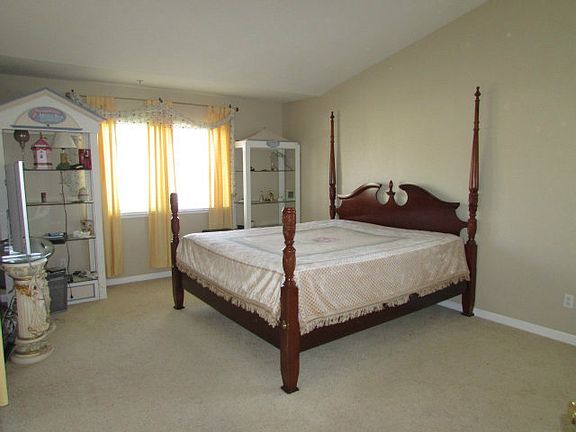 5th image of 1327 New Hampshire Ct