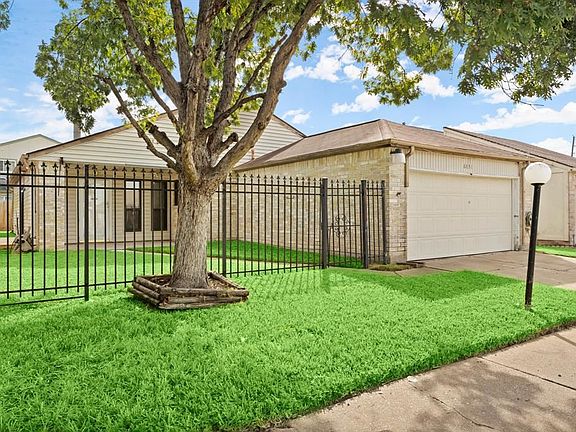 2nd image of 6631 Briar Terrace Dr