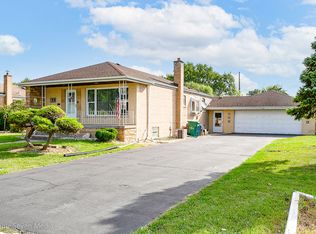 8517 Mobile Ave, Burbank, IL 60459