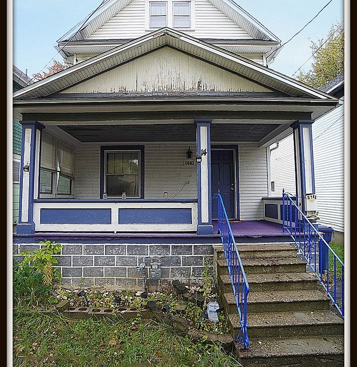 1st image of 14 Wyandotte Ave