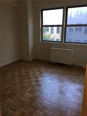 Rented by R New York | media 61