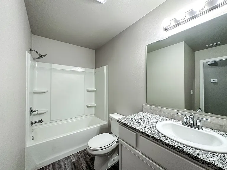 1905 Langford Ave #1 — Photo 8