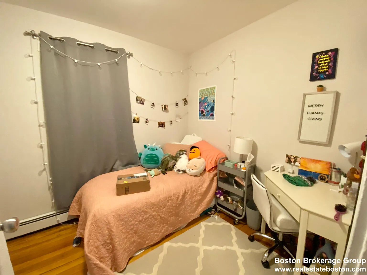 3 bed, $3,000 — Photo 2