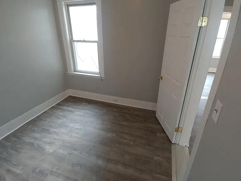 420 Maple St #4 — Photo 18