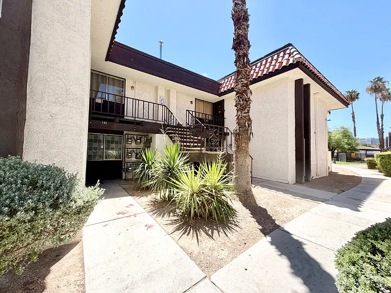 1405 Vegas Valley Dr #298 — Photo 2