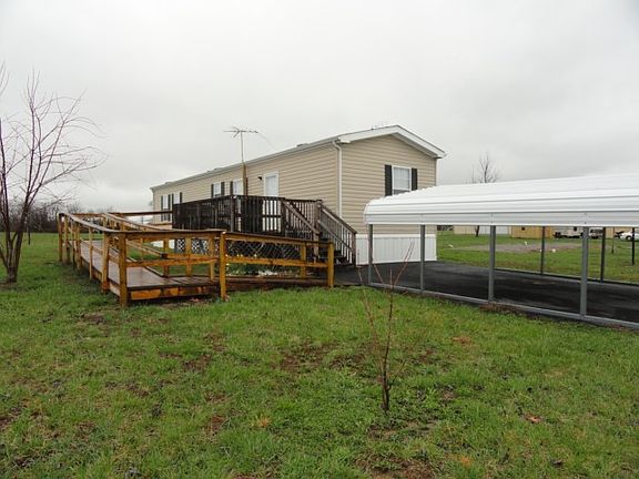 2nd image of 90 Evelyn Mae Dr