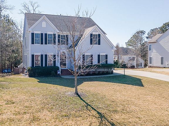 2nd image of 3233 Buckingham Dr
