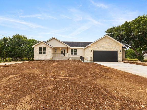 4th image of 7022 Circle Oak Dr
