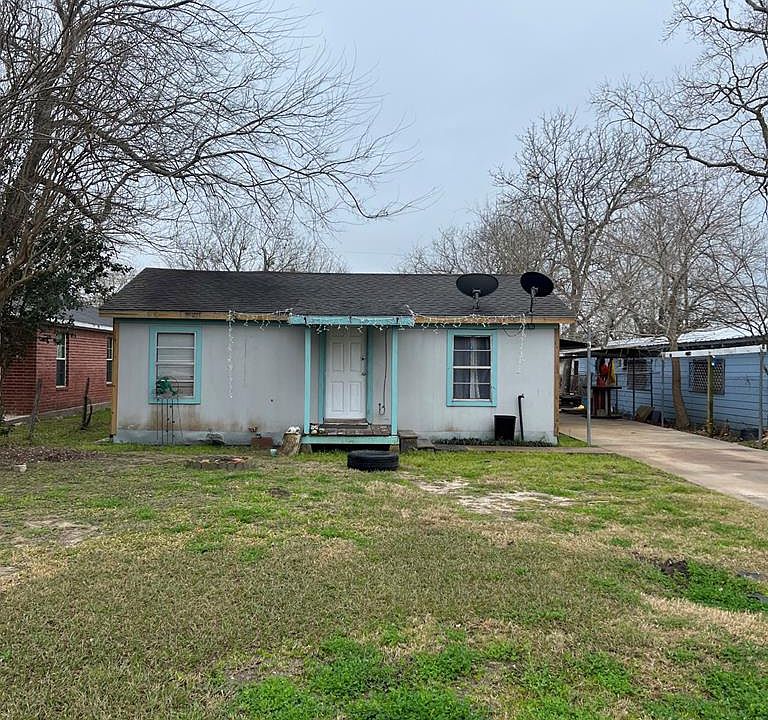 1st image of 1015 Morton Ave