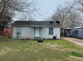 1015 Morton Ave, Palacios, TX 77465
