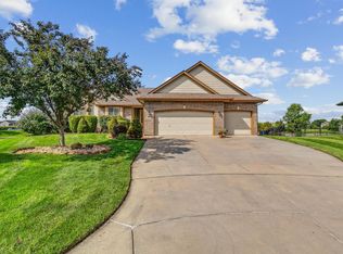 3817 N Lake Ridge Ct, Wichita, KS 67205