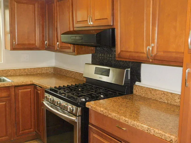 512 N Henry Unit A — Photo 3