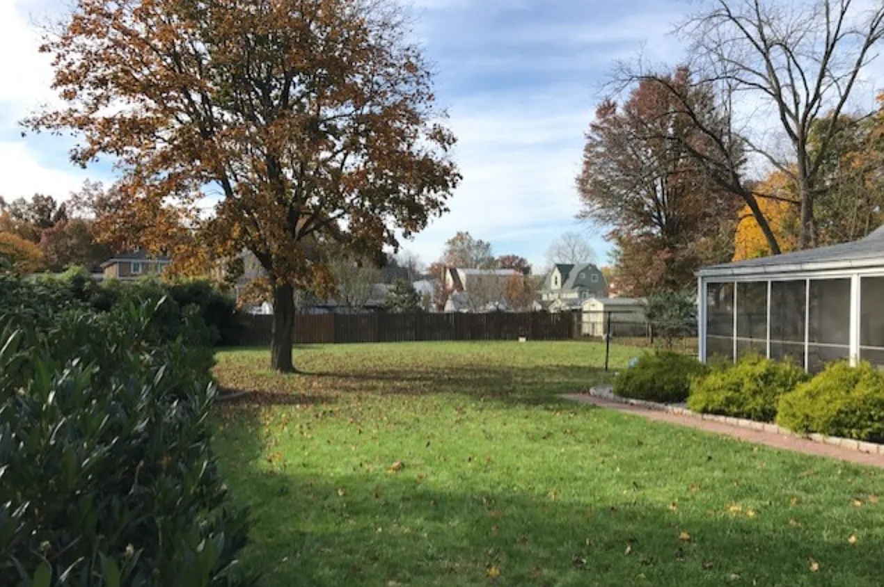 1 bed, 550 sqft, $1,100 — Photo 2