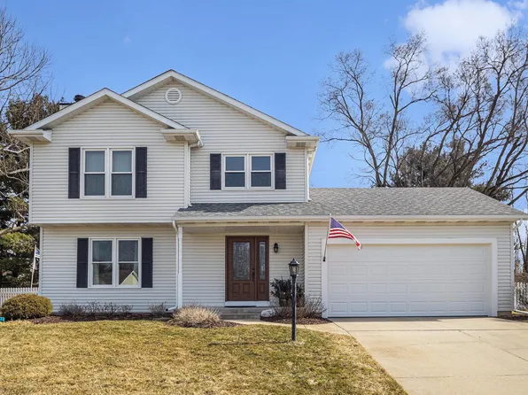 52064 Windermere Dr, Granger, IN 46530