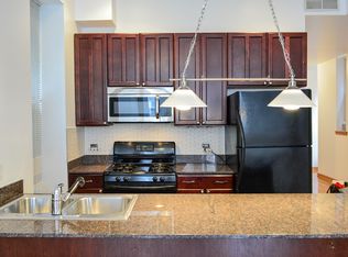 1911 W Ohio St #3F, Chicago, IL 60622