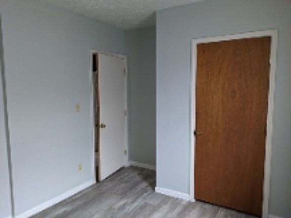 5th image of 1500 W Memorial Dr APT 2