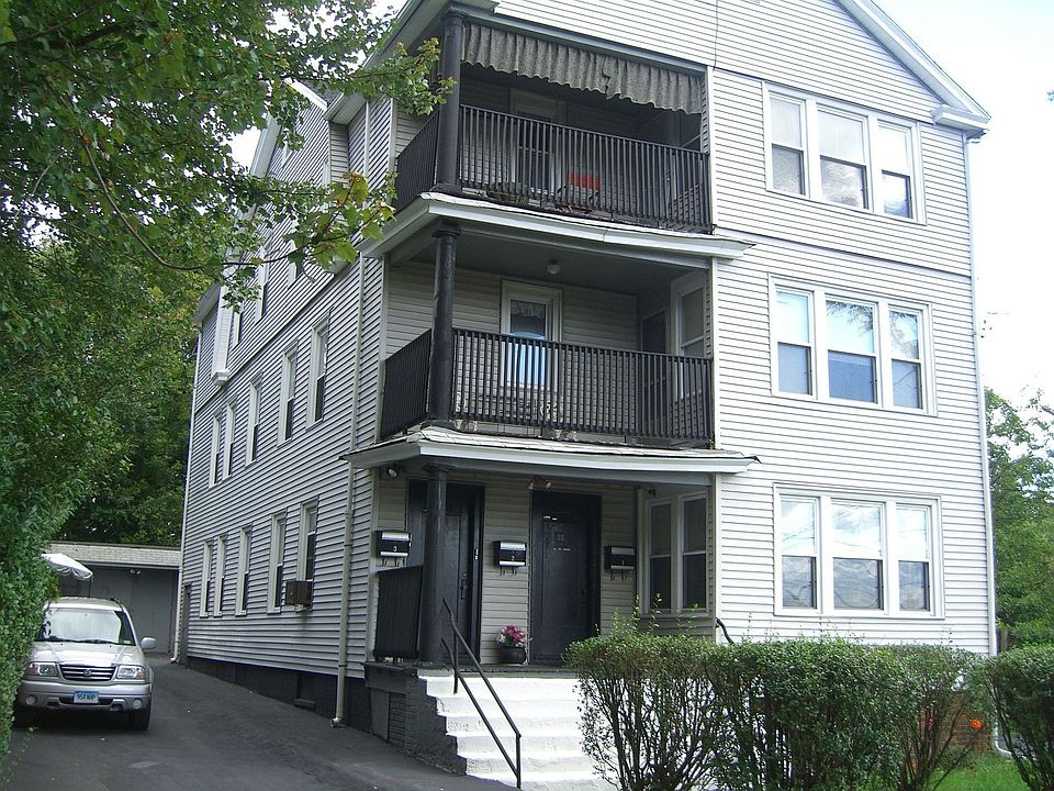 3 CAR GARAGE